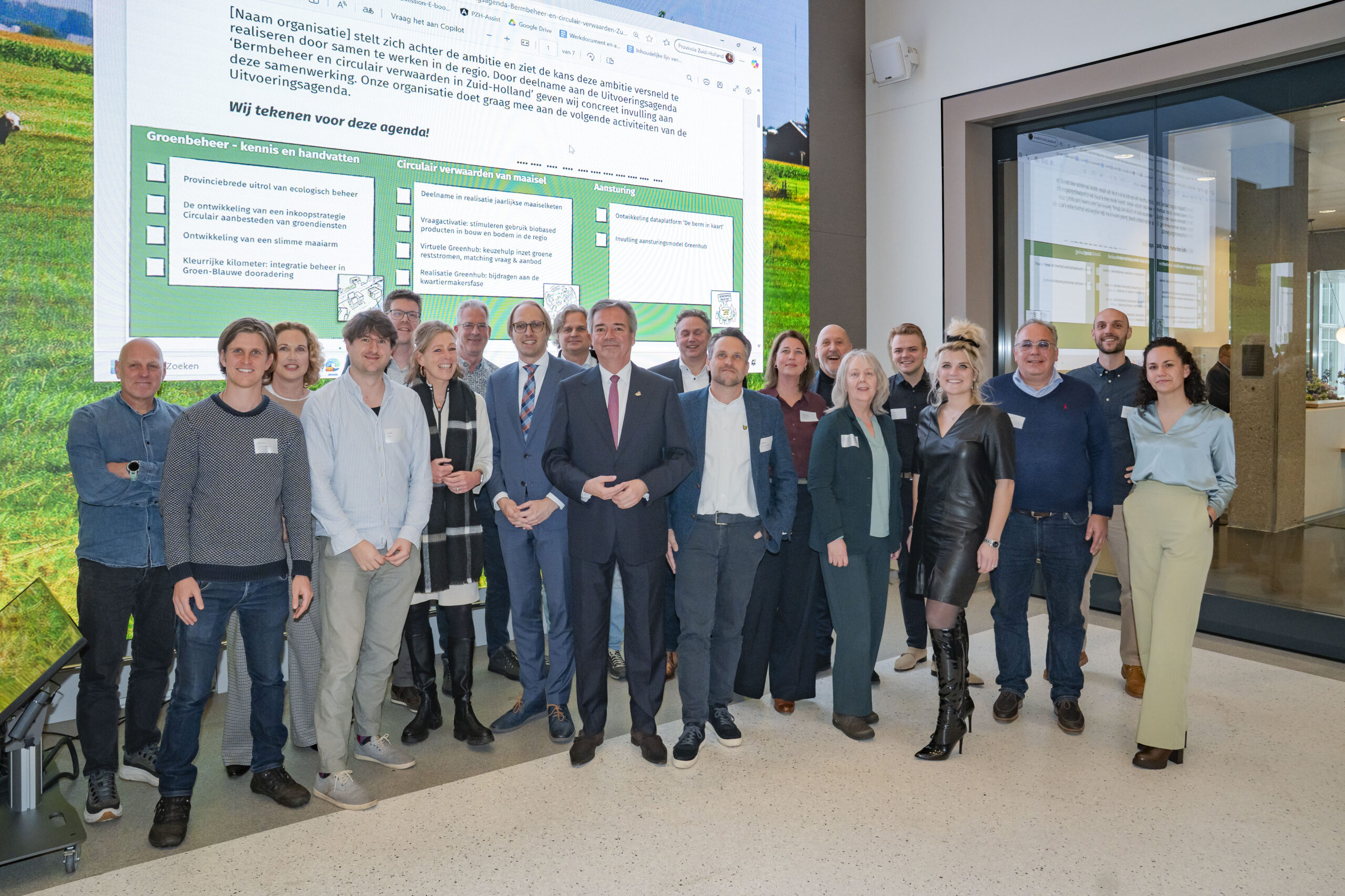 Samen door de bermgrasdeur!